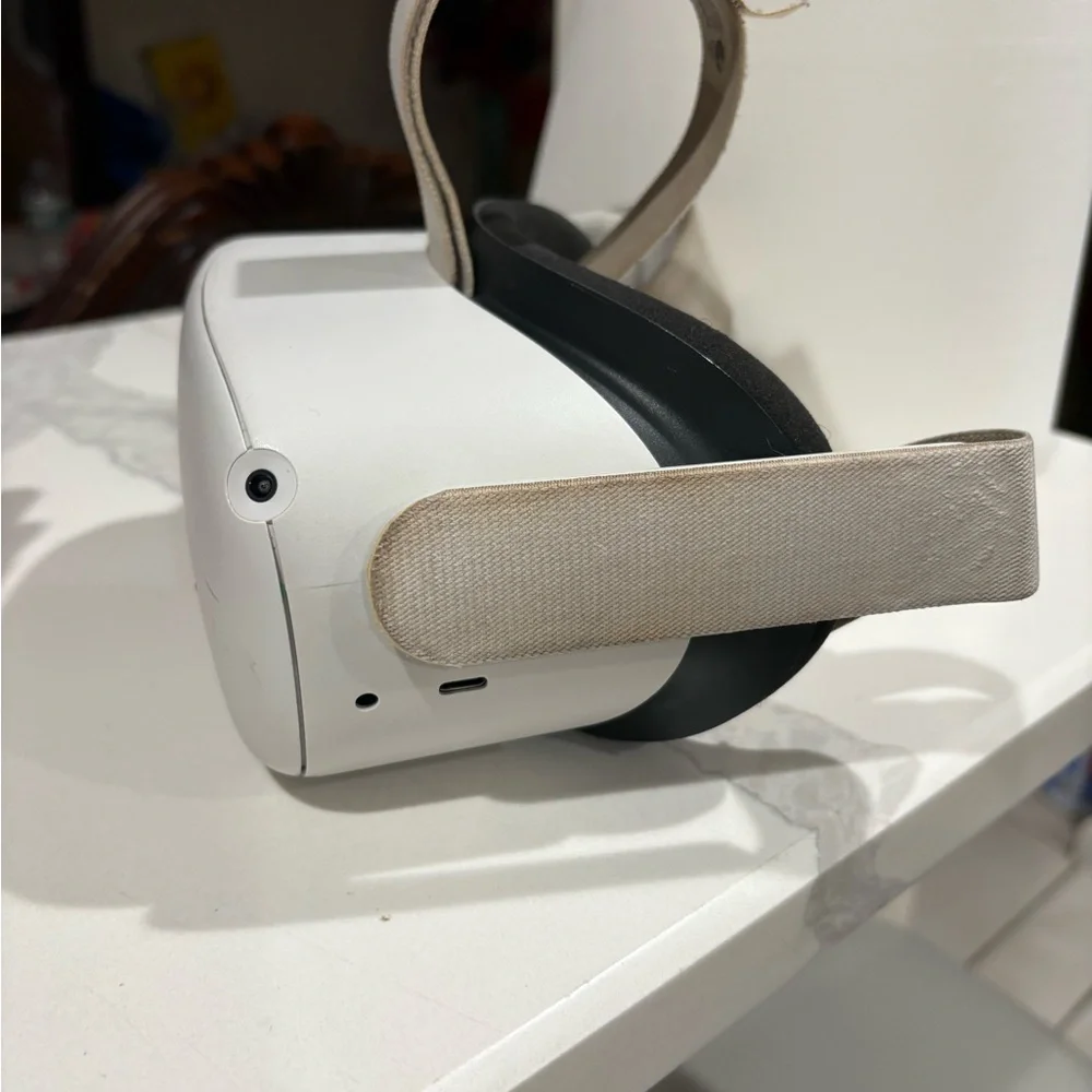 White Black Vr (USED)